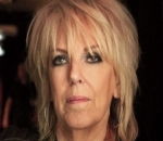 Lucinda Williams Hopes to Make Live Concert Return in the Summer After Secret 2020 Stroke