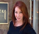 'Elvira, Mistress of the Dark' Star Cassandra Peterson Confirms Sexuality, Reveals Secret Romance