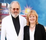 Lesley Nicol Thankful for Support Following Death of Her 'Warrior' Husband