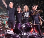 Metallica 'Totally Blown Away' by Eddie Munson's Guitar Solo on 'Stranger Things'