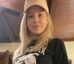 'Baywatch' Bombshell Donna D'Errico Joins OnlyFans, Offers 'Truly Exclusive' Contents