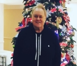 Louie Anderson's Sister Accuses His Agent and Manager of Abusing Late Star While He's on 'Deathbed'