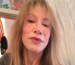 Carly Simon Mourning Deaths of Two Sisters 