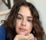 Selena Gomez Shows Off Natural Hair in Makeup-Free Selfies