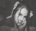 Lana Del Rey Releases 9th Album, Fills It With Songs About Family and Relationships