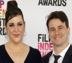 Jason Ritter Emotionally Reflects on His Alcoholism Prior to Marrying Melanie Lynskey