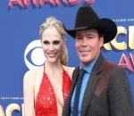 Clay Walker's Wife Suffers Miscarriage
