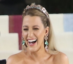 Blake Lively Jumps Over Kensington Palace Rope to Fix Her 2022 Met Gala Dress