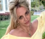 Britney Spears Claims She Used Fake Knives in Recent Dancing Videos: 'No One Needs to Worry'
