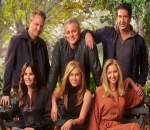 Jennifer Aniston, David Schwimmer and Lisa Kudrow Honor Matthew Perry With Nostalgic 'Friends' Pics