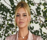 Kelly Rohrbach Flaunts Baby Bump on Beach Day Out With Husband Steuart Walton