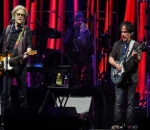 John Oates' 'Deeply Hurt' by Daryl Hall's Claims Amid Lawsuit