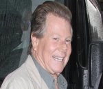 'Love Story' Actor Ryan O'Neal Died 'Peacefully' Surrounded by His 'Loving Team'