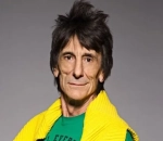Ronnie Wood Earns This Huge Amount of Money From His Art in 2023