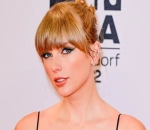 Taylor Swift Shows Hickey on Stage Following Romantic Date With Travis Kelce in Lake Como