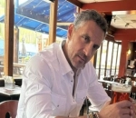 Mauricio Umansky Unfazed by Show Cancellation as He Packs on PDA With GF Nikita Kahn in Mexico