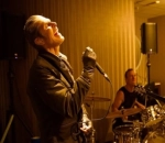 Jane's Addiction Scraps Entire Tour, Perry Farrell Sorry for Punching Guitarist Dave Navarro