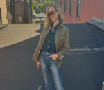 Jenny Mollen Defends Herself After Being Criticized for Boarding Plane with Lice
