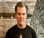 Josh Brolin Opens Up About Upsetting Fan Encounter at Comic-Con