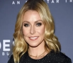 Kelly Ripa Gets Candid About Her Botox and Facelift