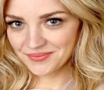 Abby Elliott Unpacks 'All Her Fault' Finale & Future of 'The Bear