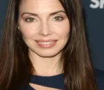 Fox Orders New Dating Show Marriage Market Hosted by Whitney Cummings