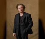 Jeremy Allen White Celebrates The Bear’s Finale with Cast at Iconic NYC Dinner