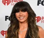 Ella Langley’s Choosin’ Texas Hits #1 on Billboard Hot 100 with Stunning Video
