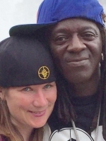 dynasti R svinekød Flavor Flav's Baby Mama Accused of 'Child Exploitation' After Claiming She  Doesn't Get Child Support