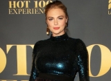 Pregnant Kate Upton Flaunts Baby Bump in Shimmery Dress