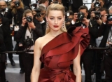 Amber Heard Delights Fans With Nipples-Baring Photo