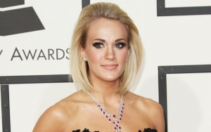 Carrie Underwood Shares First Close-Up Pic After 'Gruesome' Facial Injury