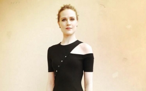 Evan Rachel Wood Commissioned a Painting of Her Cat Using Toilet