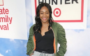 Tiffany Haddish Slams Paparazzi for Not Helping Her Load Luggage