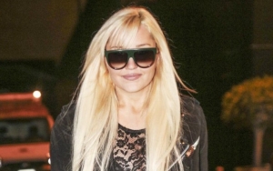 Amanda Bynes Resurfaces in Public With New Brunette Hair