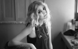Taylor Momsen Pays Tribute to Late Band Manager