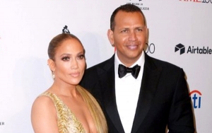 Jennifer Lopez Reveals Alex Rodriguez Sent Her a Racy Text Message on Their First Date