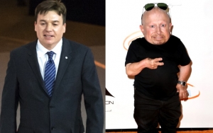 Mike Myers Chokes Up as He Remembers Verne Troyer on 'Jimmy Kimmel Live!'