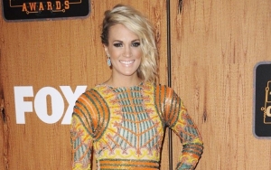 Carrie Underwood Credits Make-Up Team for Her Flawless Face After Injury