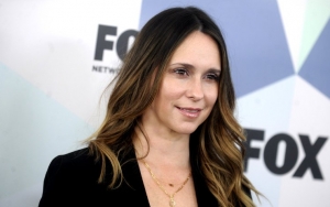 Jennifer Love Hewitt Apologizes for Her Unglamorous Look at FOX Upfronts