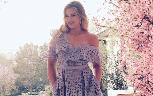 Khloe Kardashian Shows Off Stunning Flat Abs Five Weeks After Giving Birth