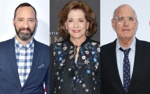 Tony Hale Apologizes to Jessica Walter for Defending Jeffrey Tambor Against Her Accusations