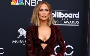 Jennifer Lopez Planning to Direct a Movie Musical