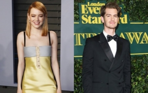 Emma Stone Gets Cozy With Ex Andrew Garfield Despite Justin Theroux Dating Rumor