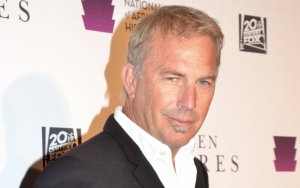 Kevin Costner Skipped Oscars After-Party to Hang Out With 'Dances With Wolves' Cast and Crew