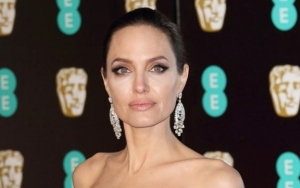 Angelina Jolie Meets Survivors at Iraq's Devastated City of Mosul