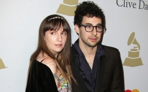 Friendly Exes! Lena Dunham Cozies Up to 'Best Friend' Jack Antonoff in New Selfie
