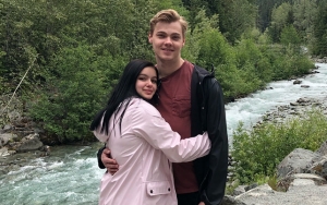 Ariel Winter Lets Beau Levi Meaden Rub Sunscreen on Her Booty in New Steamy Video