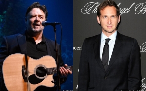 Russell Crowe Buys Horse Which Tried to Kill Josh Lucas