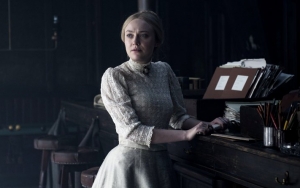 Dakota Fanning 'Fainted' During Corset Fitting for 'The Alienist'